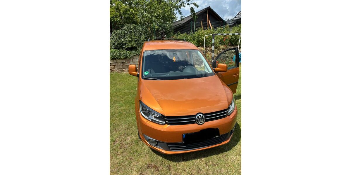 VW Caddy 161.000 km 9.000 &euro; Weißenfels OT Tagewerben 06667