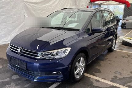 VW Touran 52.000 km 22.950 &euro; Bebra 36179