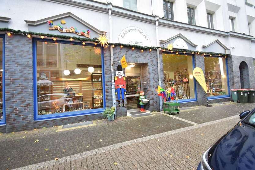 Einzelhandel in Oberhausen 3.000 € 348.84 m² zimmer