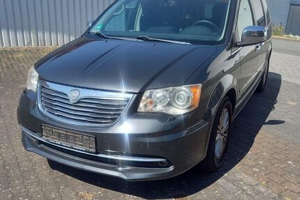 Lancia Voyager 178.000 km 4.900 &euro; Nidderau 61130