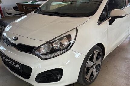 Kia Rio 246.350 km 1.990 &euro; Tuntenhausen 83104