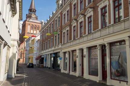 Top renovierte, moderne 2-Zi. Whg. Güstrow Zentrum | vollmöbliert | EBK | Parkplatz 2 zimmer