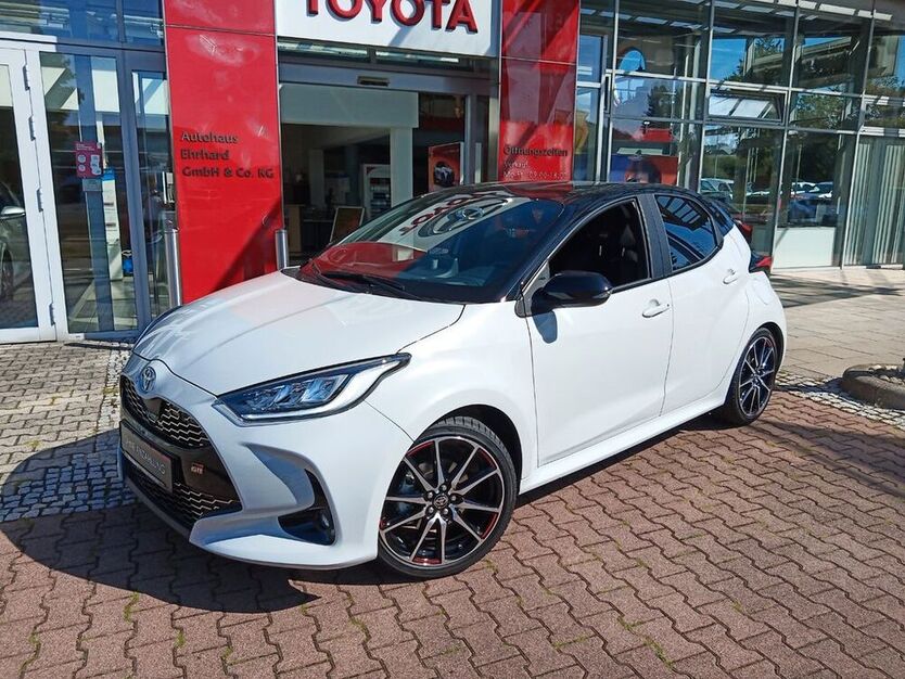 Yaris