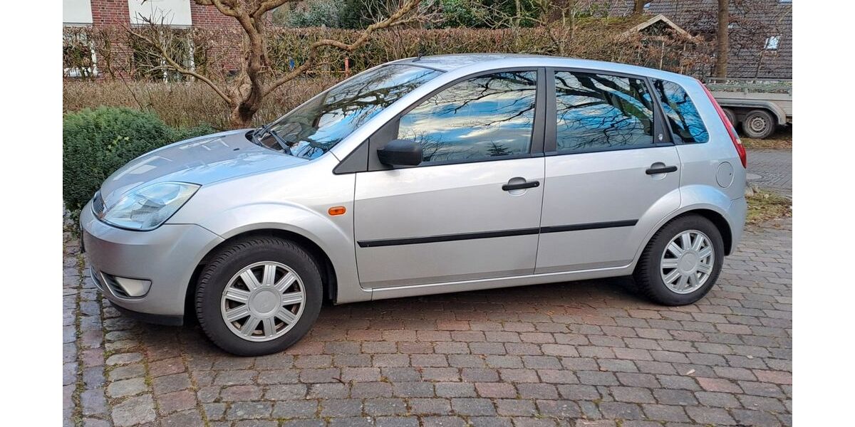 Ford Fiesta 150.000 km 1.450 &euro; Achim 28832
