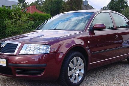 Skoda Superb 100.600 km 2.700 &euro; Berlin 12623