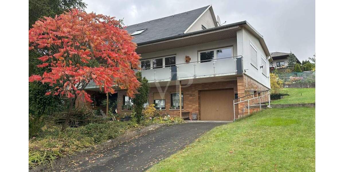 Etagenwohnung Dillenburg / Niederscheld Niederscheld - 8 Zimmer, 216 m&sup2;, 278.000&euro; | Angebot:23306234