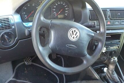 VW Golf 243.785 km 750 &euro; Oberasbach 90522