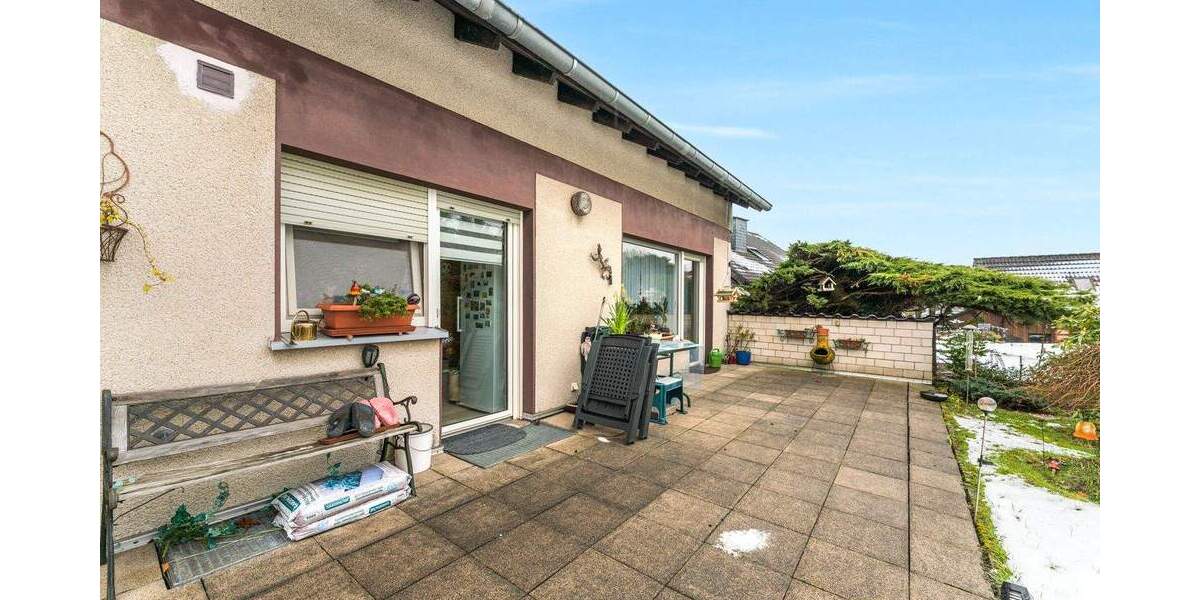 Mehrfamilienhaus, Wohnhaus Odenthal Hüttchen - 8 Zimmer, 251 m&sup2;, 399.000&euro; | Angebot:25387766