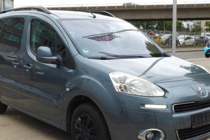 Peugeot Partner 157.000 km 6.900 &euro; Köln 51105