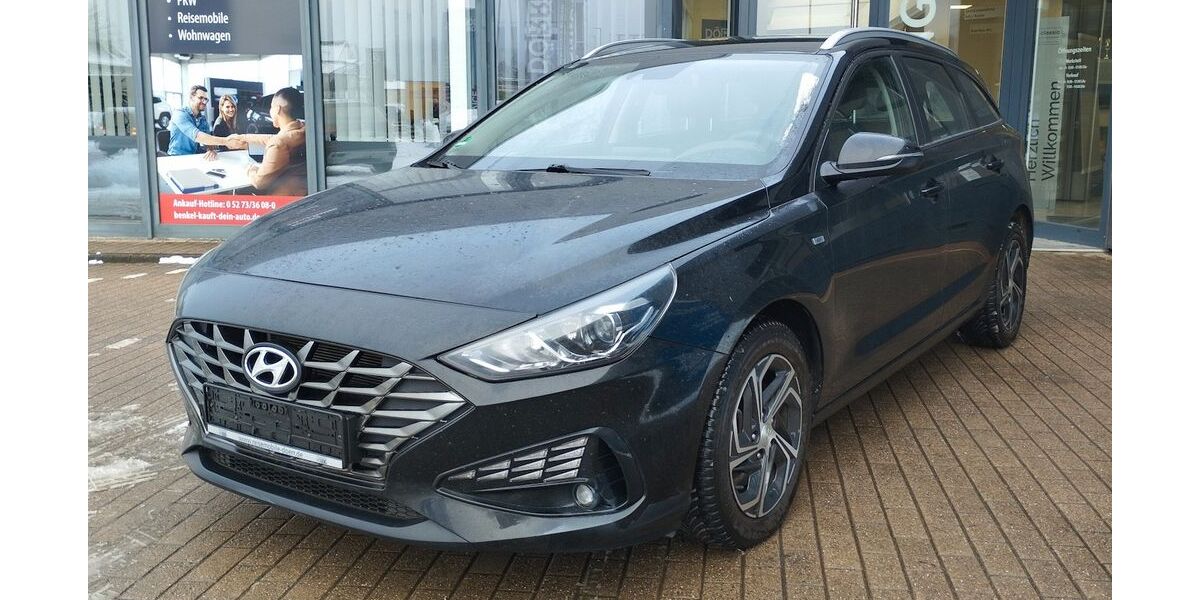 Hyundai i30 32.972 km 18.870 &euro; Beverungen 37688