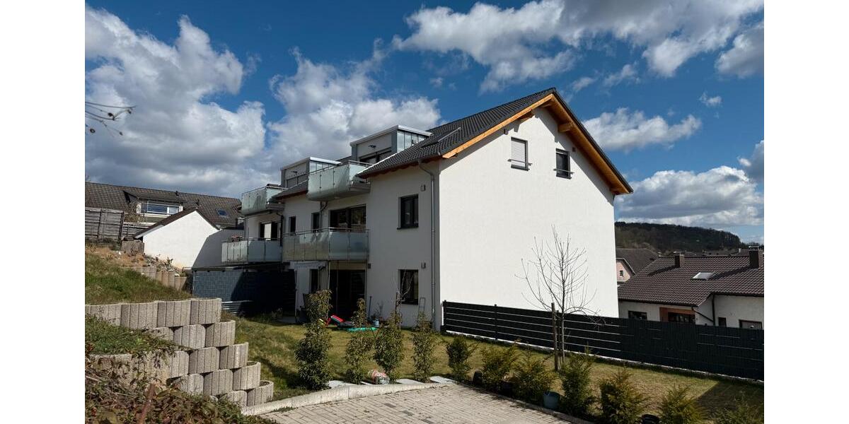 Dachgeschoßwohnung Sinsheim - 3 Zimmer, 87 m&sup2;, 419.000&euro; | Angebot:25922397