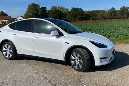 Tesla Model Y 78.320 km 34.800 &euro; München 81927
