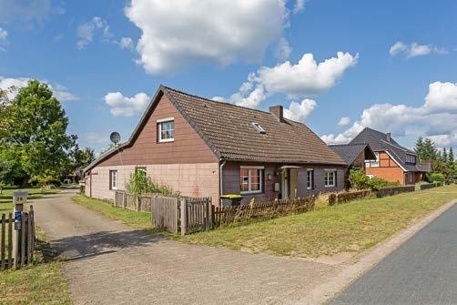 Einfamilienhaus Bergen - 5 Zimmer, 106 m&sup2;, 69.000&euro; | Angebot:27111774