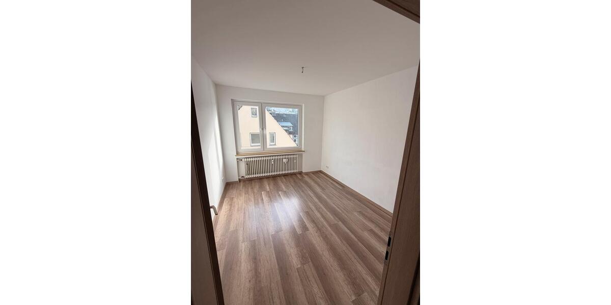 Erdgeschoßwohnung Remscheid Lüttringhausen - 3.5 Zimmer, 62 m&sup2;, 680&euro; | Angebot:24729845