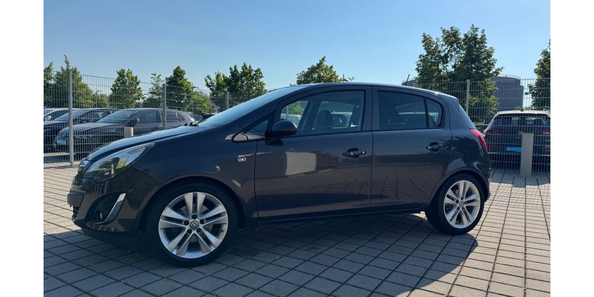 Opel Corsa 78.000 km 8.690 &euro; München 80995