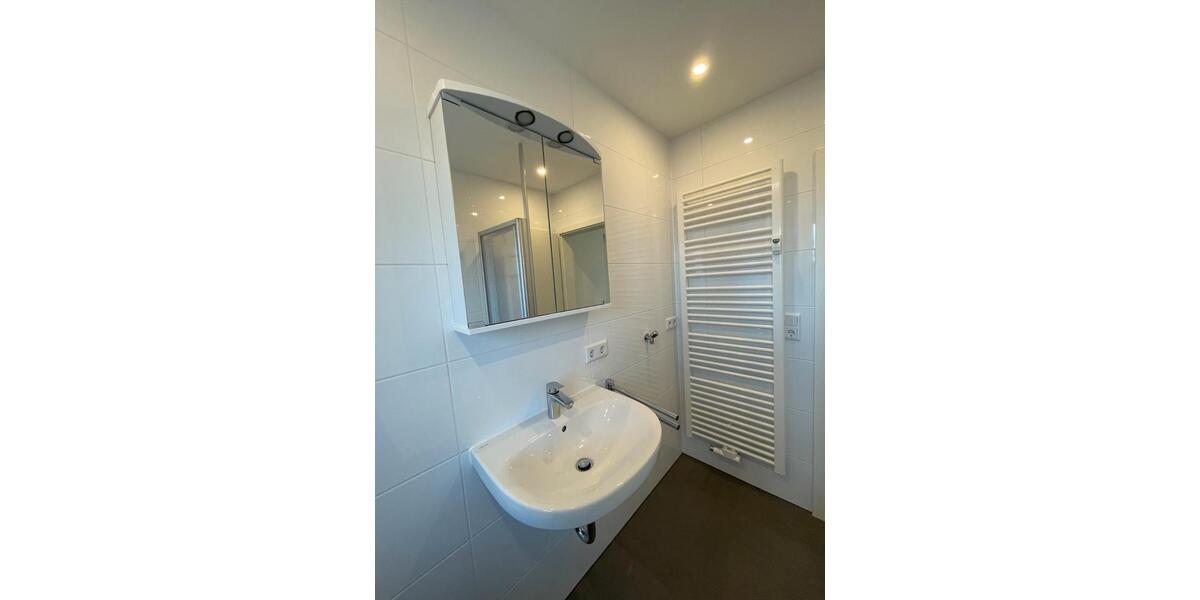 Etagenwohnung Cadolzburg - 3 Zimmer, 72 m&sup2;, 995&euro; | Angebot:26232090