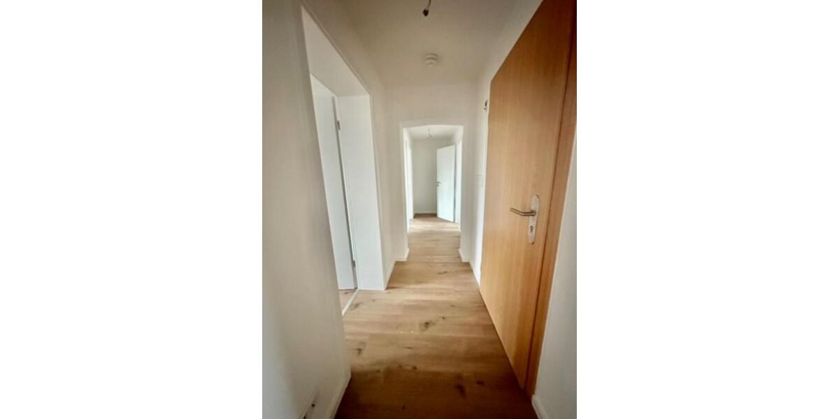Etagenwohnung Bitterfeld-Wolfen Greppin - 3 Zimmer, 84 m&sup2;, 630&euro; | Angebot:25614501