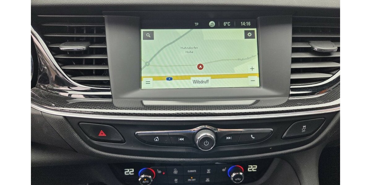 Opel Insignia Sports Tourer Elegance 47.149 km 15.250 &euro; Wilsdruff 01723