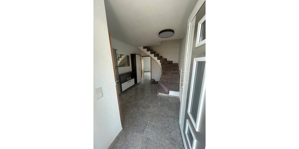 Reihenhaus Trier Nord - 6 Zimmer, 149 m&sup2;, 450.000&euro; | Angebot:26726762