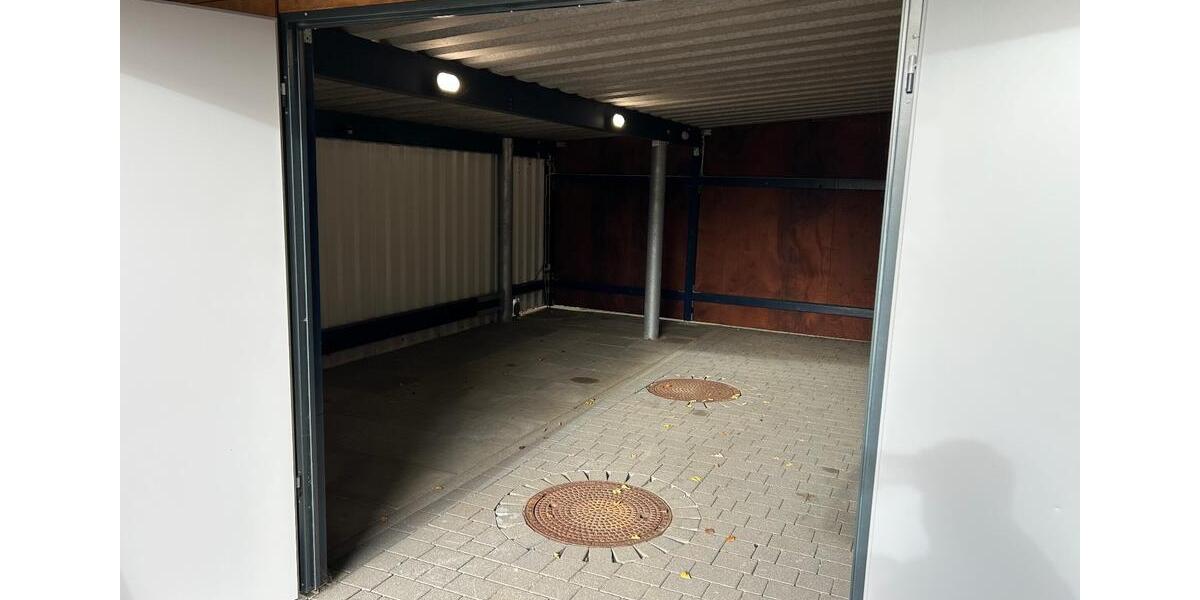 Büro 114 m² (1. OG) mit Stellplätzen und Lagerräumen zimmer