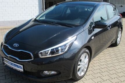 Kia ceed / Ceed 98.000 km 8.990 &euro; Rügland 91622