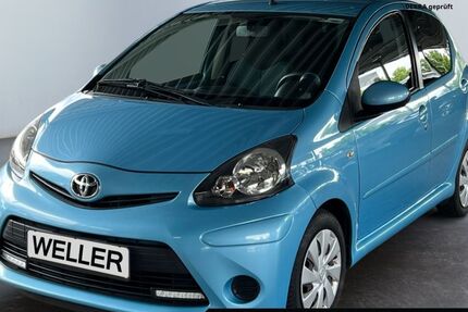 Toyota Aygo (X) 96.875 km 5.490 &euro; Leipzig 04347
