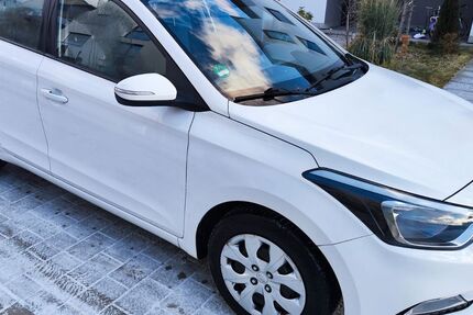 Hyundai i20 67.000 km 11.500 &euro; Lörrach 79541