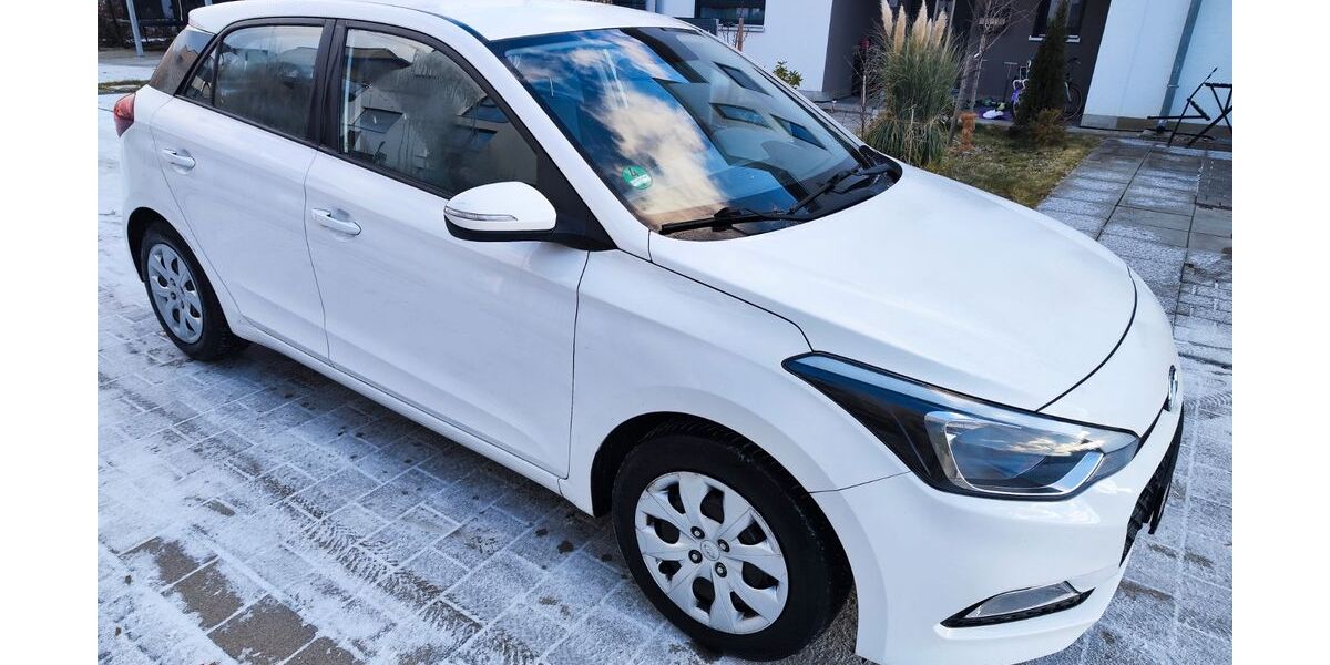 Hyundai i20 67.000 km 11.500 &euro; Lörrach 79541
