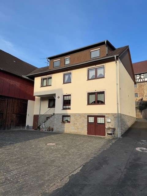 Haus zum Kaufen in Bebra - Gilfershausen 380.000 € 167 m²