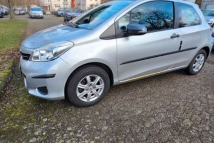 Toyota Yaris 29.640 km 5.750 &euro; Bochum 44797