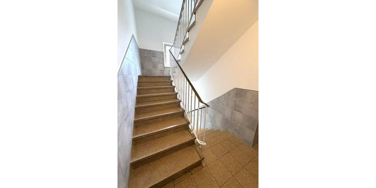 Etagenwohnung Düsseldorf Rath - 2 Zimmer, 59 m&sup2;, 650&euro; | Angebot:26686740