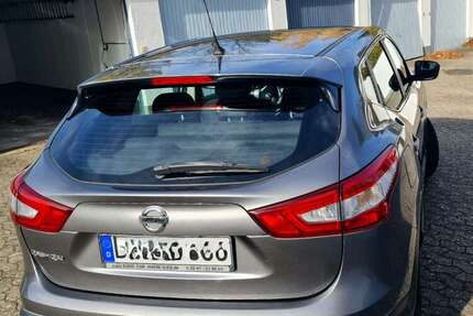 Nissan Qashqai 106.900 km 8.990 &euro; Bonn 53177