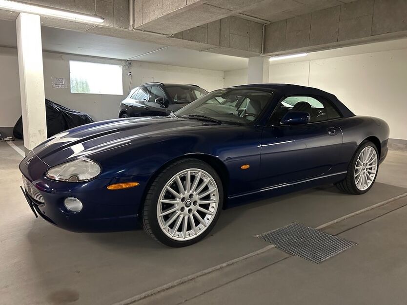 Jaguar XK8 67.839 km 36.850 € München 81737