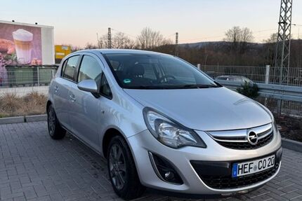 Opel Corsa 207.000 km 2.900 &euro; Alheim 36211