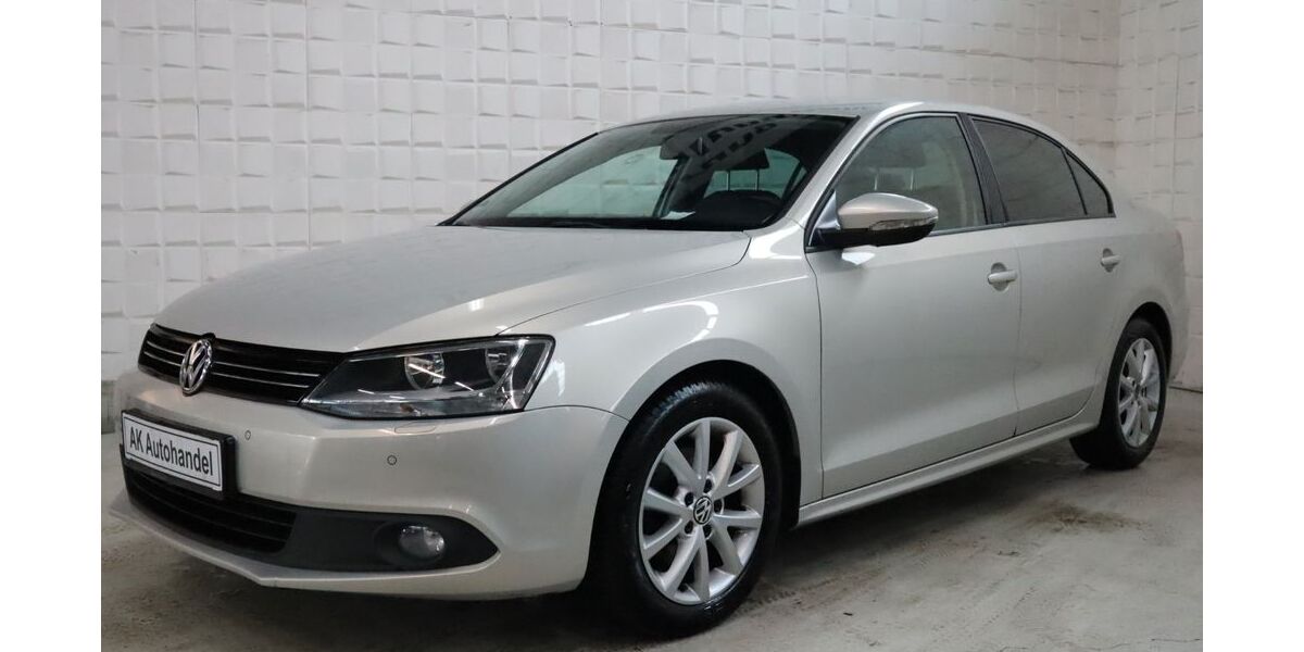 VW Jetta 135.386 km 6.490 &euro; Freising bei München 85354