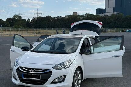 Hyundai i30 66.100 km 11.999 &euro; Bergheim 50129