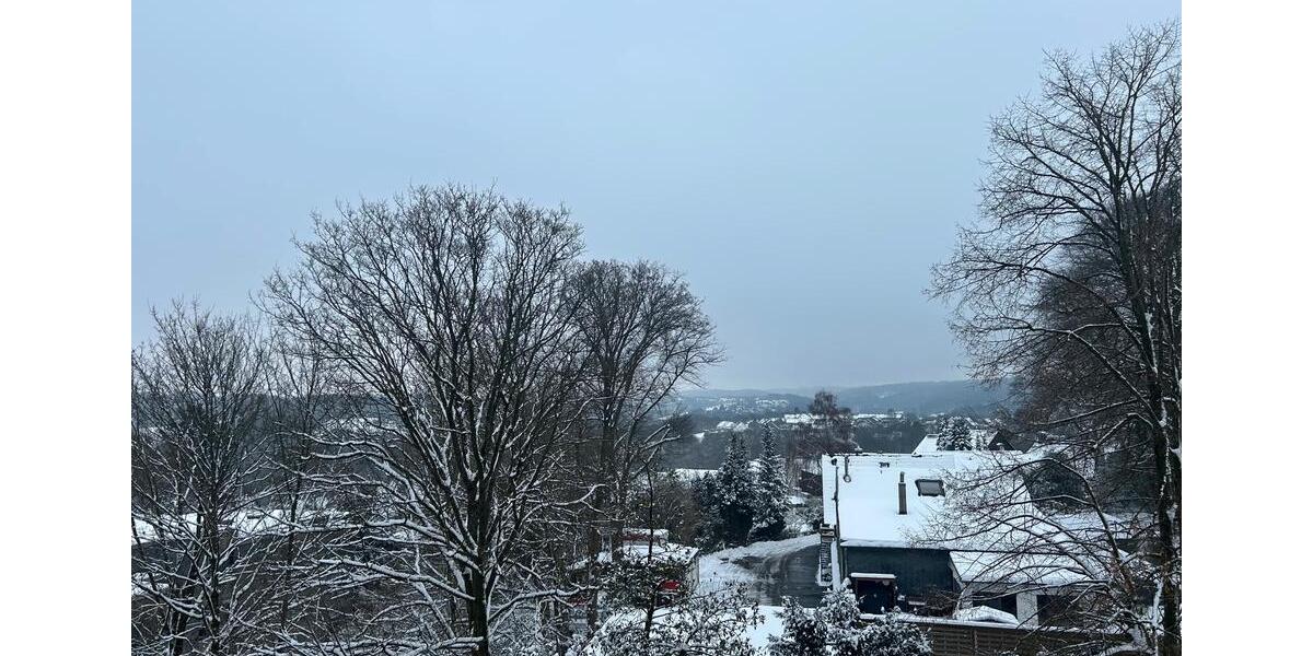 Etagenwohnung Remscheid Lüttringhausen - 4 Zimmer, 94 m&sup2;, 651&euro; | Angebot:24472517