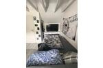 Teilmöbliertes 1 Zimmer Apartment im DG mit Kochecke und