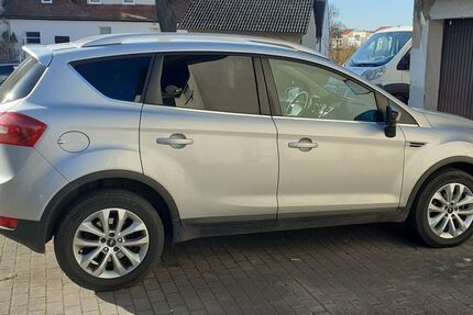 Ford Kuga 164.000 km 6.500 &euro; Adelsdorf 91325