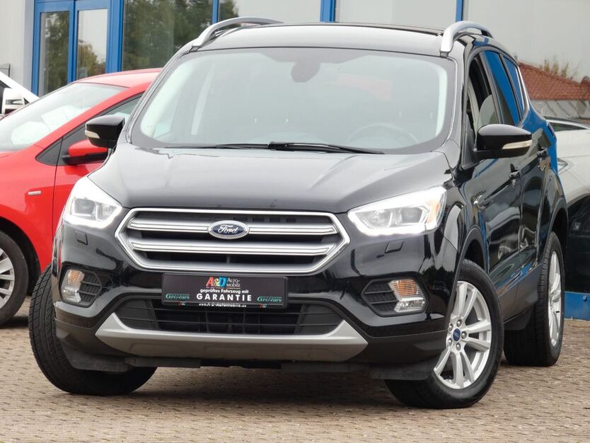 Ford Kuga 87.000 km 13.990 € Marienmünster 37696