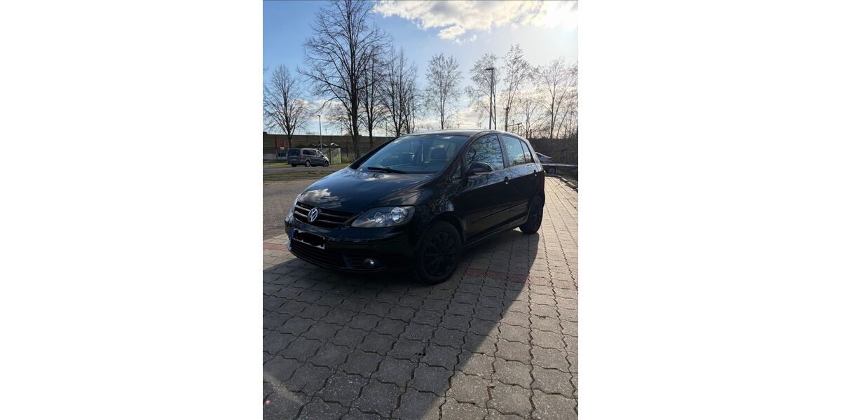 VW Golf Plus 183.600 km 3.100 &euro; Radbruch 21449