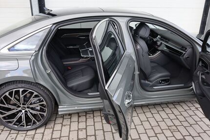 Audi A8 2.000 km 111.800 &euro; Passau 94034