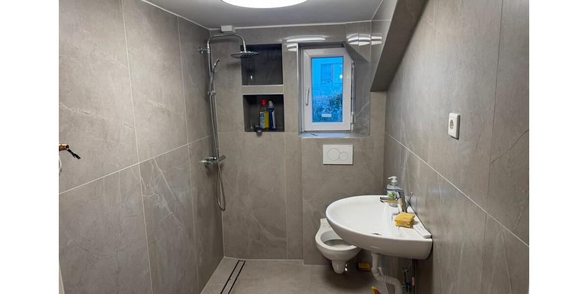 4 Zimmer Wohnung EG Soutteran Mit Garten auch Als WG oder Monteur 4 zimmer