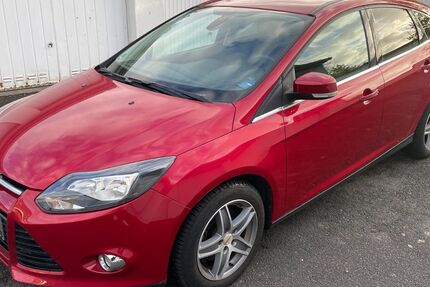 Ford Focus 33.000 km 7.900 &euro; Bremen 28201