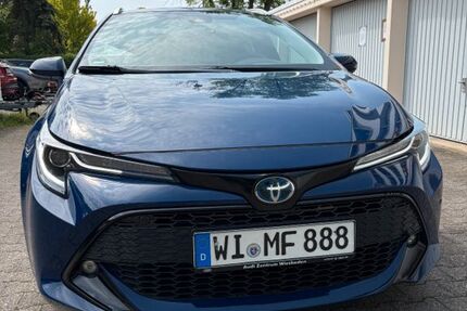 Toyota Corolla 240.000 km 11.500 &euro; wiesbaden 64197
