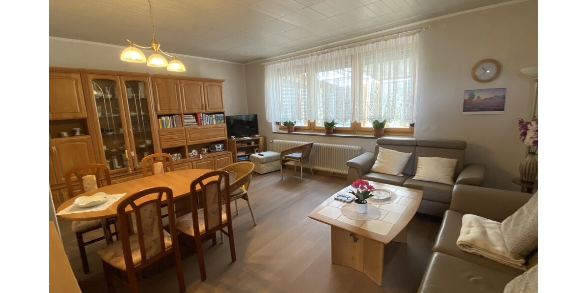 Großzügiges und idyllisch gelegenes Wohlfühlzuhause mit Wintergarten und großem Grundstück - Einfamilienhaus Klipphausen | Angebot:26990002