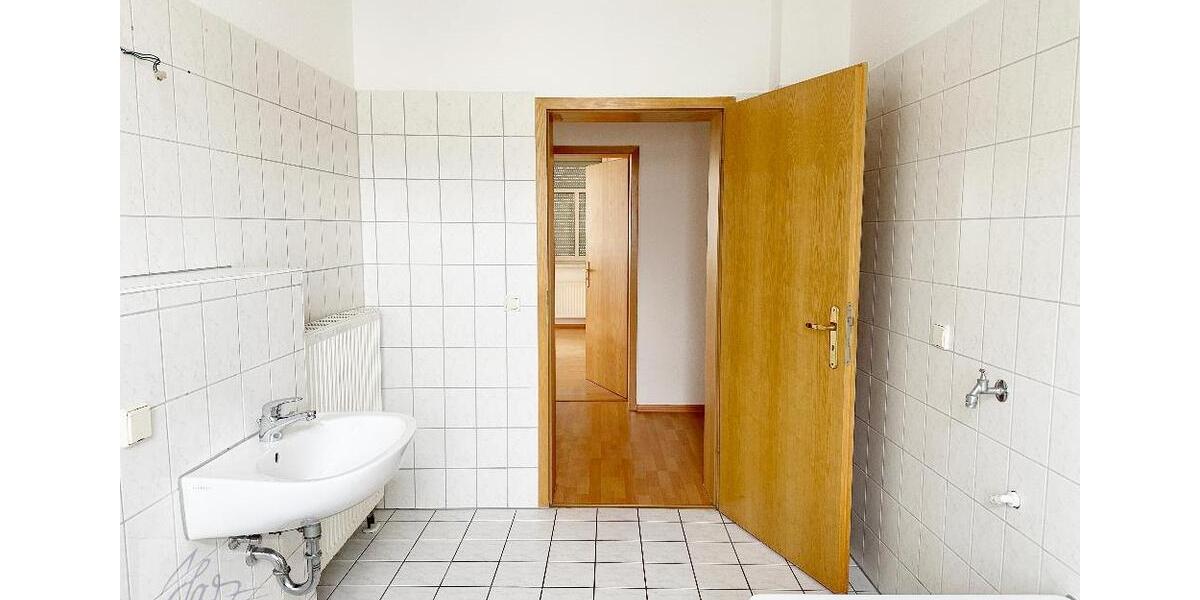 Etagenwohnung Riesa - 1 Zimmer, 45 m&sup2;, 280&euro; | Angebot:26400672