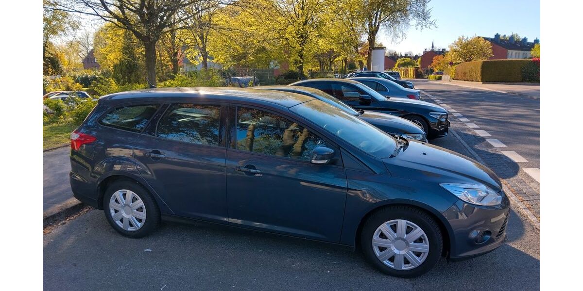 Ford Focus 121.000 km 4.990 &euro; Neumünster 24534
