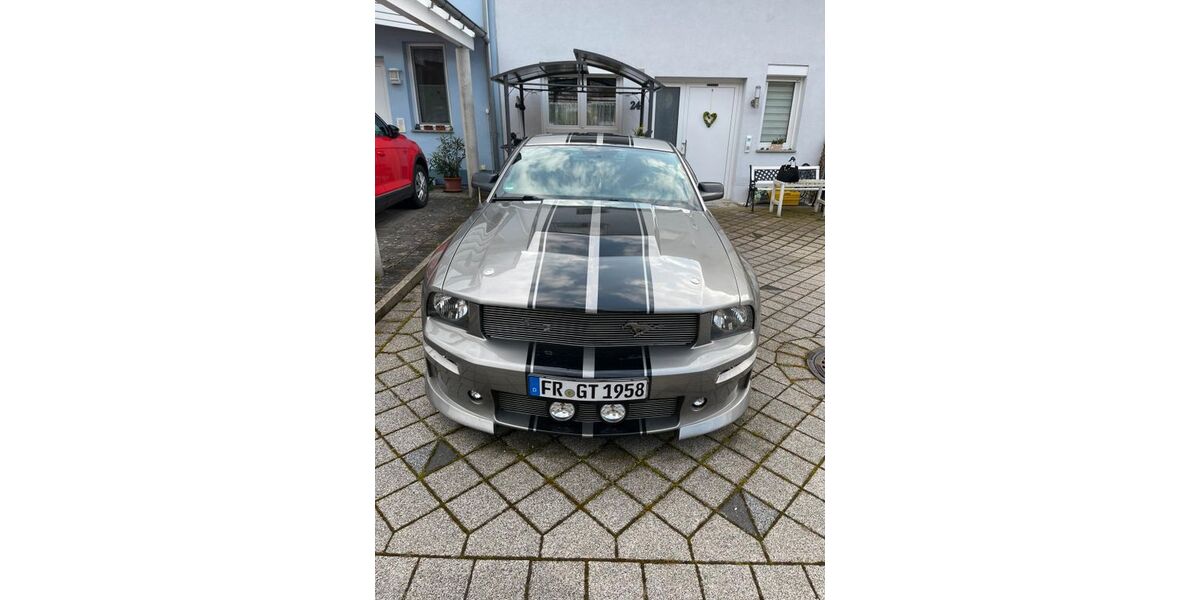 Ford Mustang 106.000 km 15.600 &euro; Altusried 87452