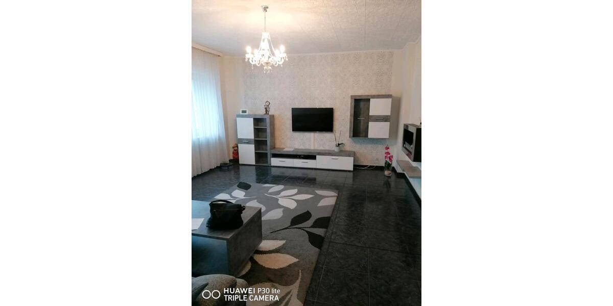 Helle 3-Zimmer-Wohnung + Küche + Bad zu vermieten. 3 zimmer